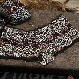 Floral Lace Intimate boy short- Black and Pink floral